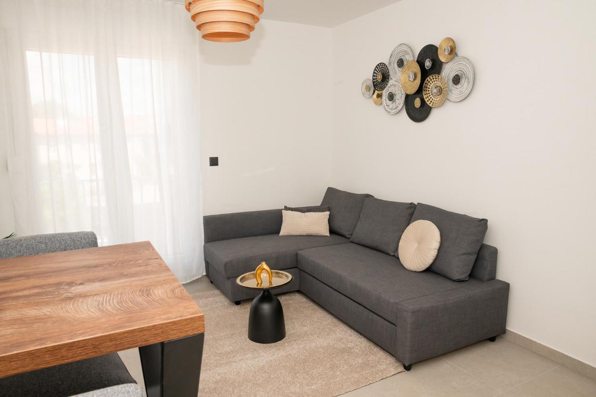 Sanmar Apartment *